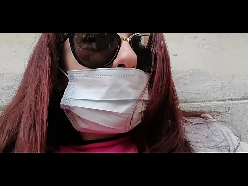 ❤️ Nicoletta se maščuje svojemu sosedu in mu urinira v garažo (Posebna italijanska karantena Covid19) Šukanje na sl.pornovore.ru ☑