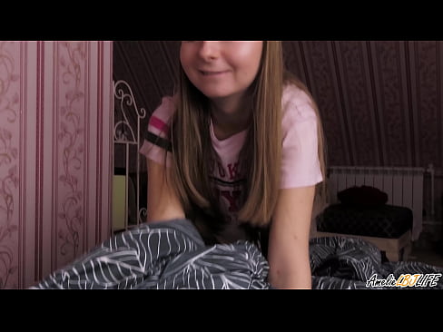 ❤️ Blondinka globoko sesa svojega prijatelja in dobi spermo v usta Šukanje na sl.pornovore.ru ☑